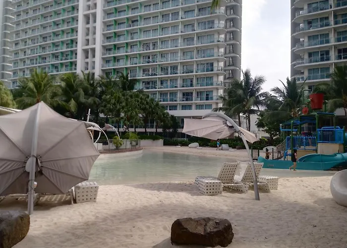 Staycation @ Azure Apartahotel *